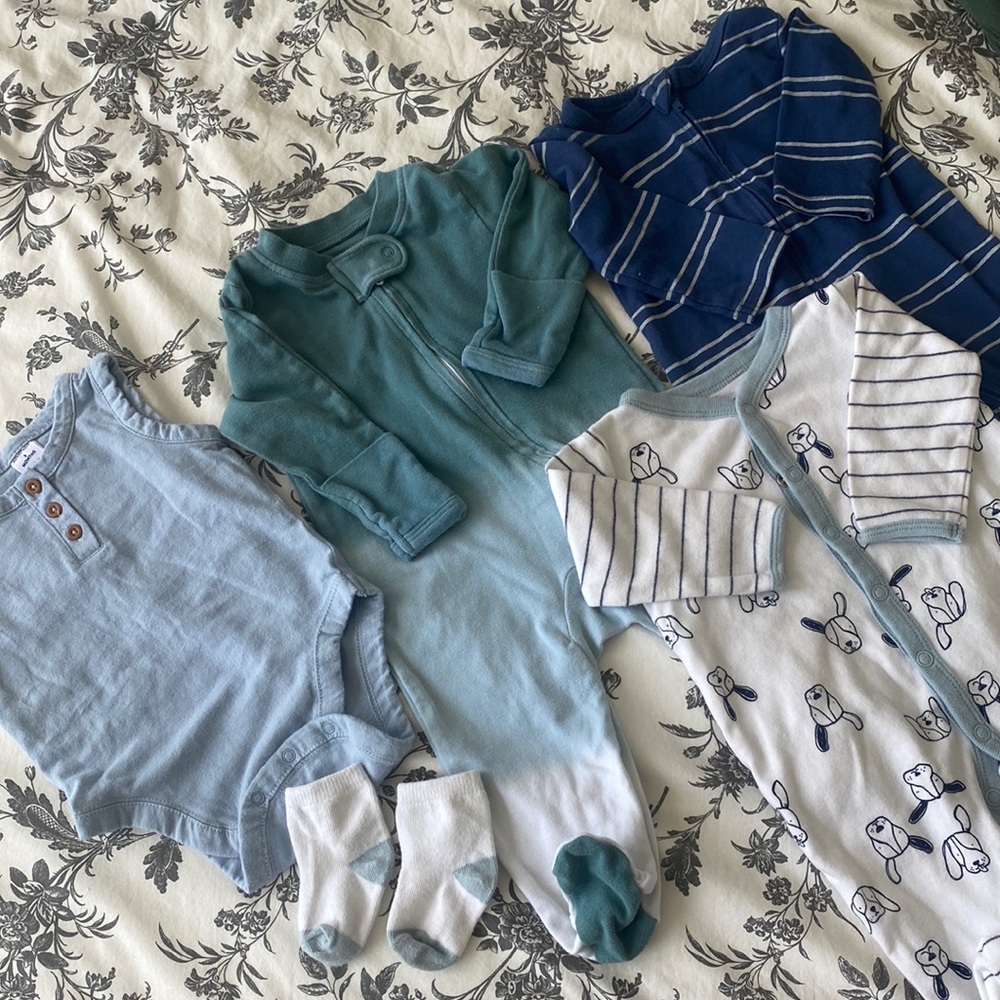 3 pyjamas, Carter’s, honest and first impressions, 0-3m, socks and 1 bodysuit
